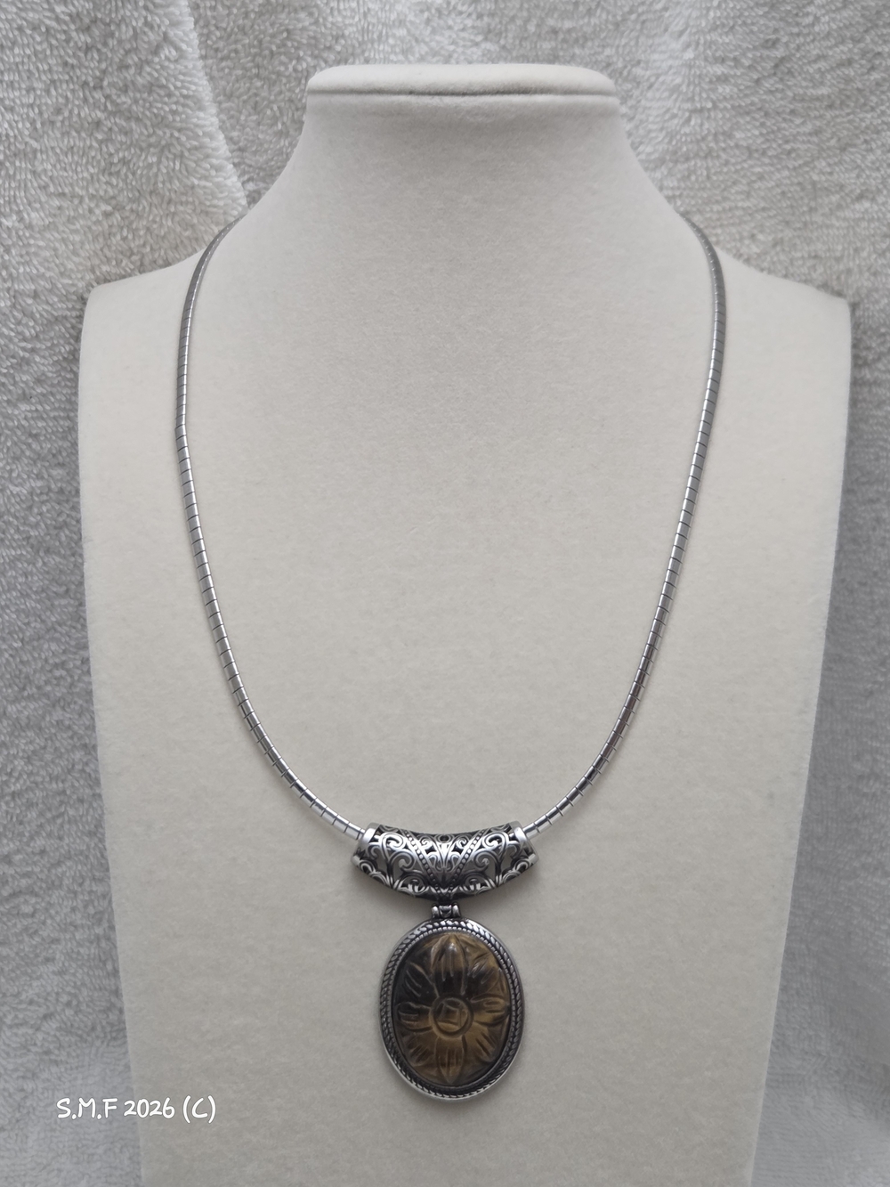 Tigers Eye Carved Flower Pendant With Choker Necklace in Stainless Steel
